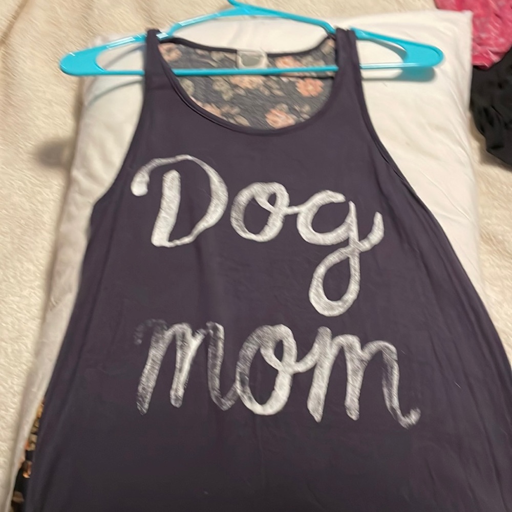 Dog Mom Tank size L